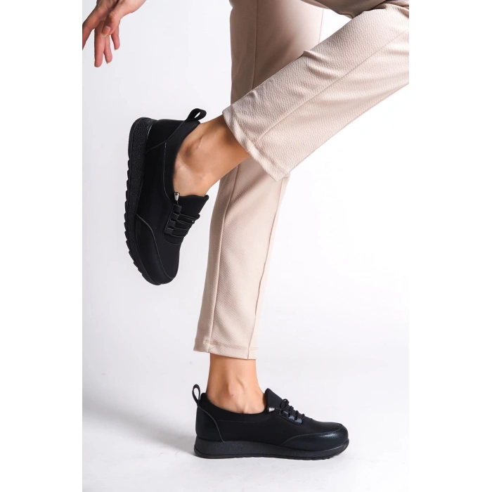 VIOLET Bağcıklı Lastikli Ortopedik Rahat Taban Cilt Detaylı Klasik Kadın Babet Anne Ayakkabısı CST - Siyah