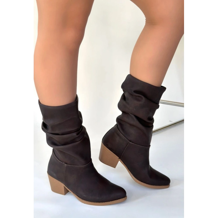 Yior Siyah Cilt Topuklu Bot