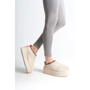 LEILA Bağcıksız Düz ve Kalın Taban İçi Kürklü Kısa Süet Kadın Bot  CKT - Krem