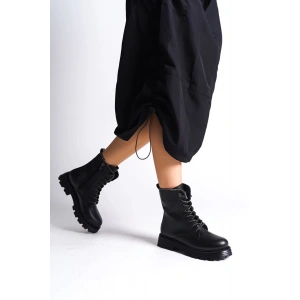 PAMELA Bağcıklı Fermuarlı Ortopedik Taban Taşlı Kadın Bot CST - Siyah