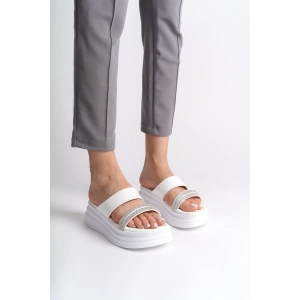 SARAH Düz Topuklu Taşlı Şeritli Kalın ve Ortopedik Taban Kadın Terlik  CBT - Beyaz