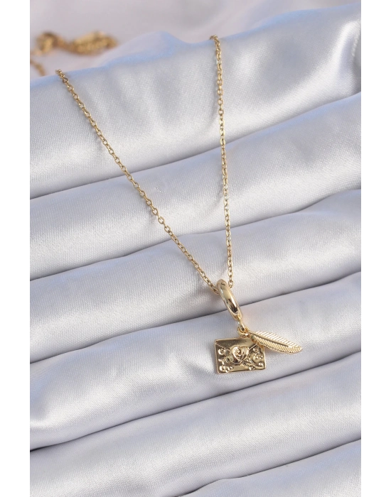 Bamido 316l Çelik Gold Renk Kalp Detay Mektup Figür Charm Model Kadın Kolye - Lisinya