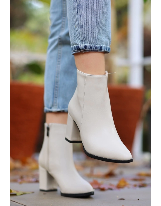 Biya Bej Cilt Topuklu Bot - Bamido