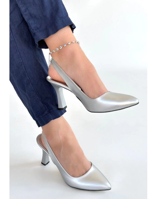 Feey Gümüş Cilt Topuklu Ayakkabı