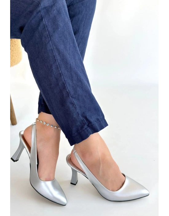 Feey Gümüş Cilt Topuklu Ayakkabı