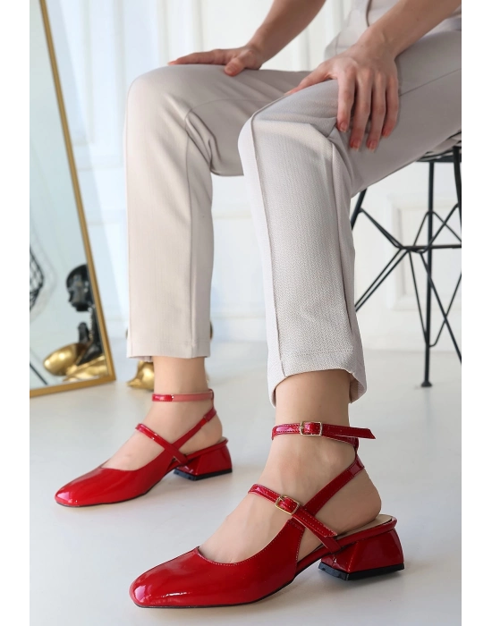 Karmi Kırmızı Rugan Topuklu Kemerli Ayakkabı - Bamido