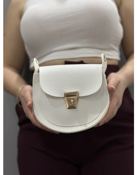 Klasik Kapaklı Beyaz Cilt Çanta