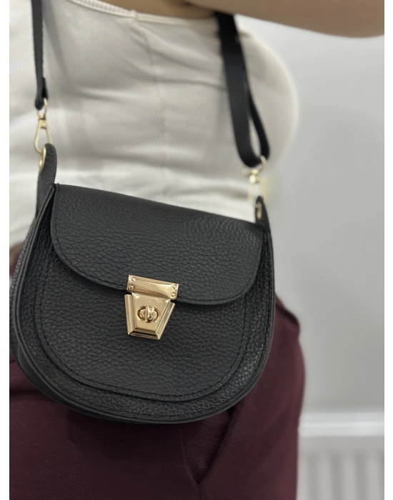 Klasik Kapaklı Siyah Cilt Çanta