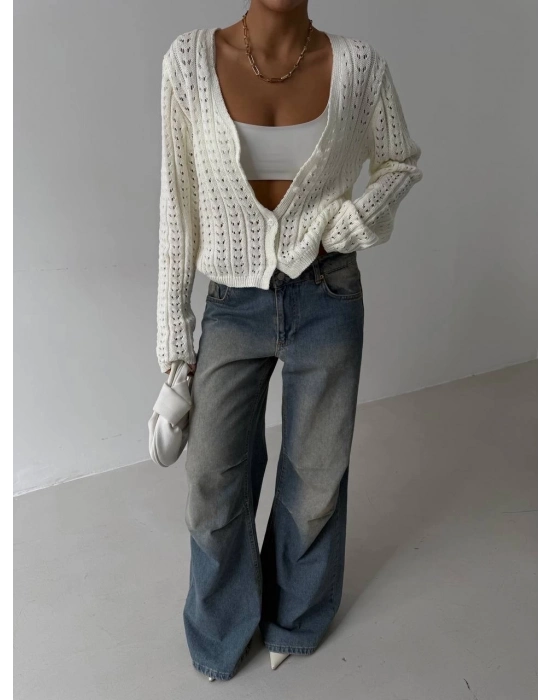 Küçük Düğmeli Küçük Örgülü Triko Hırka Beyaz