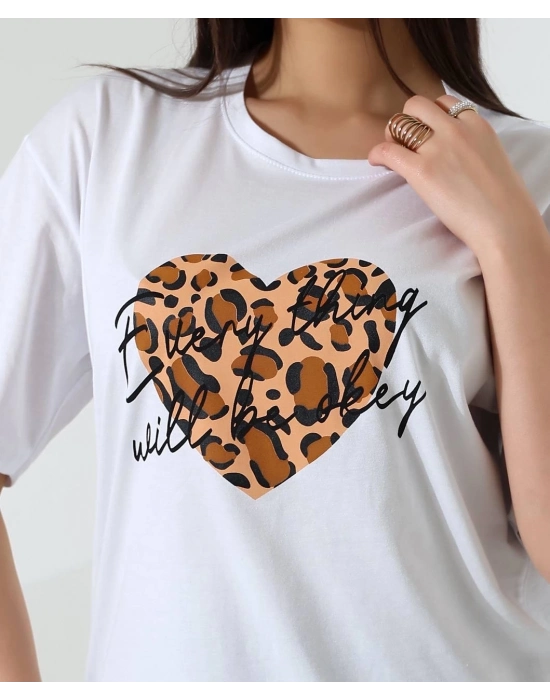 Leopar Kalp Baskılı Tişört