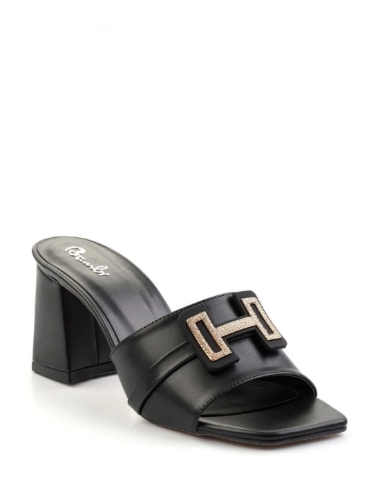 Leyya Siyah Cilt Topuklu Ayakkabı