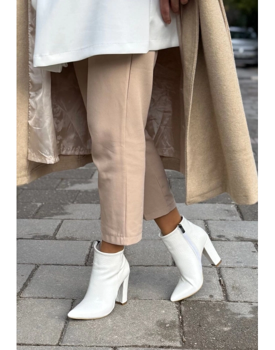 Loora Beyaz Rugan Desenli Topuklu Bot - Bamido