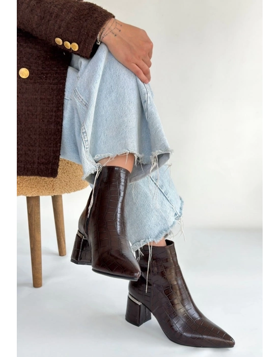 Meça Kahverengi Cilt Topuklu Bot