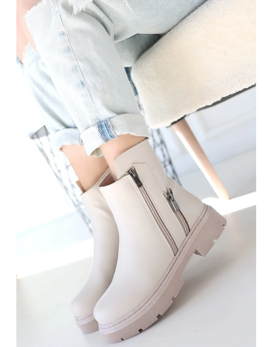 Menta Bej Cilt Fermuar Aksesuarlı Bot - Bamido