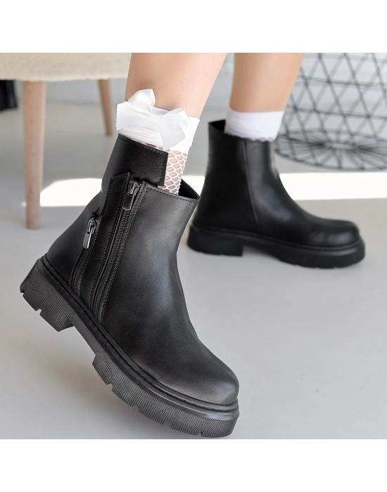 Menta Siyah Cilt Fermuar Aksesuarlı Bot - Bamido