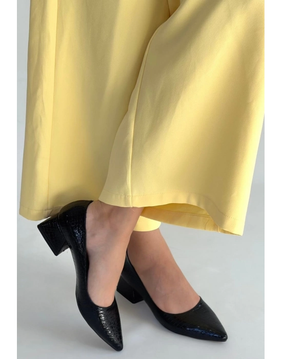 Meort Siyah Rugan Topuklu Ayakkabı