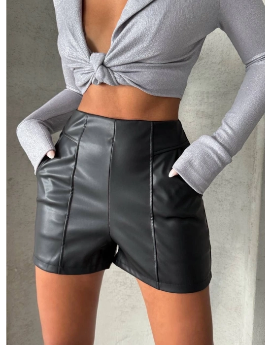 Parçalı Cepli Deri Şort Siyah W26312