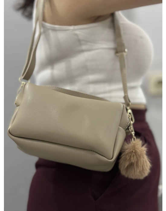 Ponpon Vizon Cilt Çanta