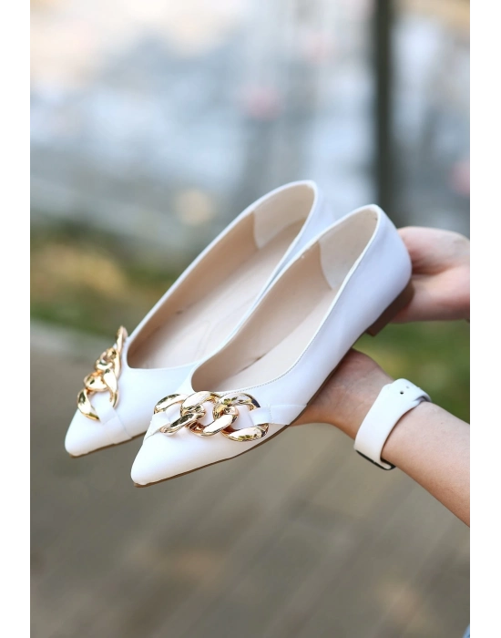 Popi Beyaz Cilt Zincirli Babet Ayakkabı