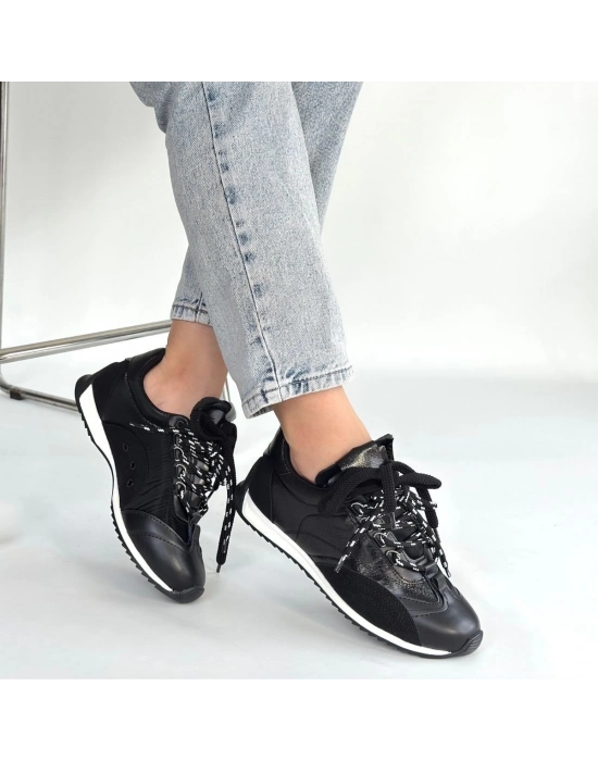 Ranu Siyah Cilt Paraşüt Detaylı Bağcıklı Spor Ayakkabı
