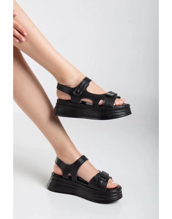 Saide Siyah Cilt Cırt Cırtlı Sandalet - Bamido