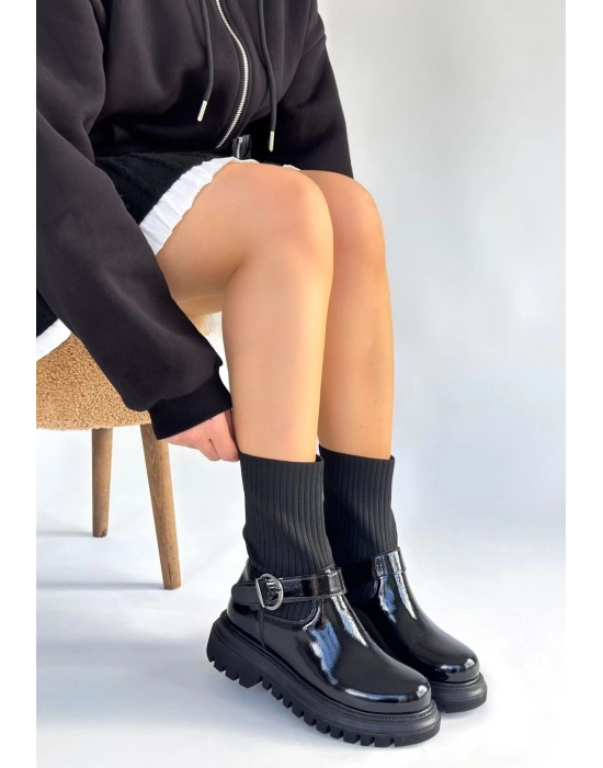 Zerta Siyah Rugan Streçli Bot