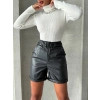 Beli Lastikli Duble Paça Deri Şort Siyah W24755