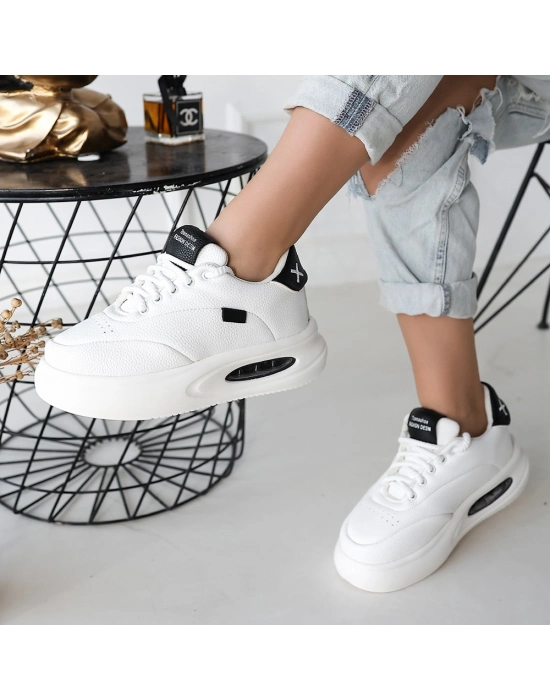 Chris Beyaz Cilt Siyah Detaylı Bağcıklı Spor Ayakkabı - Bamido