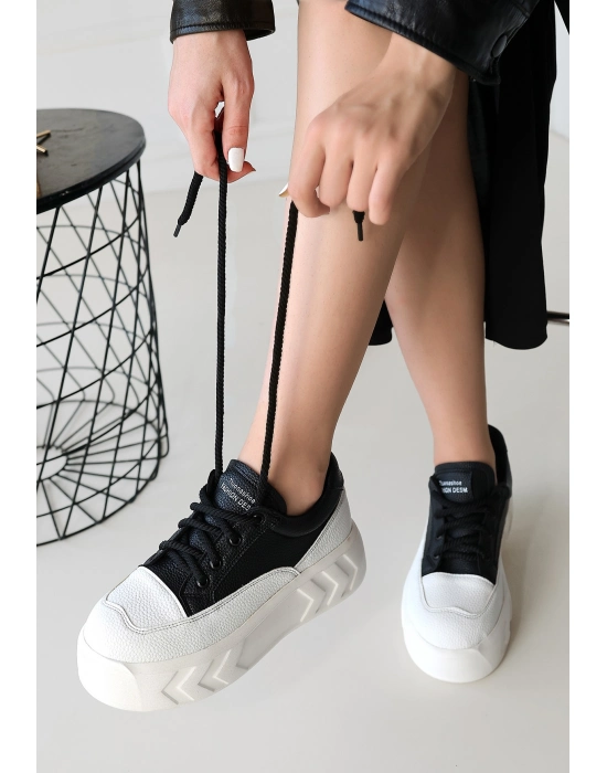 Emwa Siyah Cilt Bağcıklı Spor Ayakkabı - Bamido