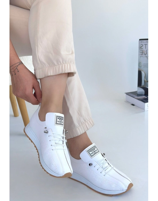 Fiert Beyaz Cilt Bağcıklı Spor Ayakkabı - Bamido