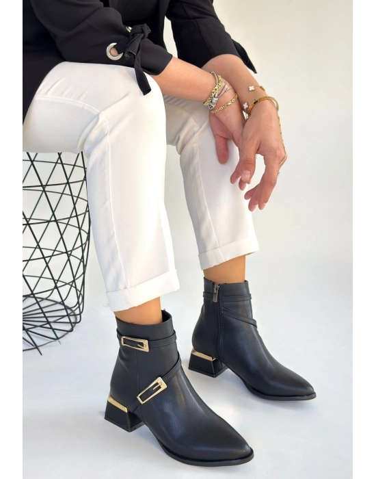 İnay Siyah Cilt Topuklu Bot - Bamido