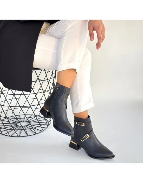 İnay Siyah Cilt Topuklu Bot - Bamido