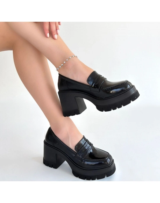 Janes Siyah Rugan Dolgu Topuk Ayakkabı - Bamido