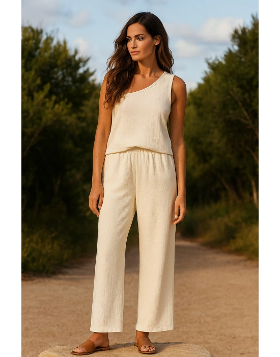 Kadın Beyaz Tek Omuzlu Şık Bluz & Geniş Paça Pantolon İkili Takım