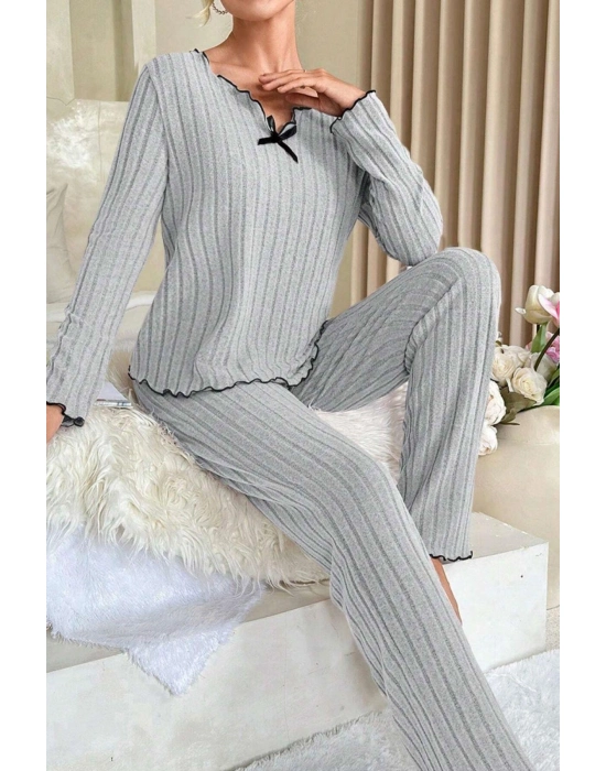 Kadın Gri Çizgili Uzun Kollu Fiyonk Detaylı Pijama Takımı Rahat Mevsimlik