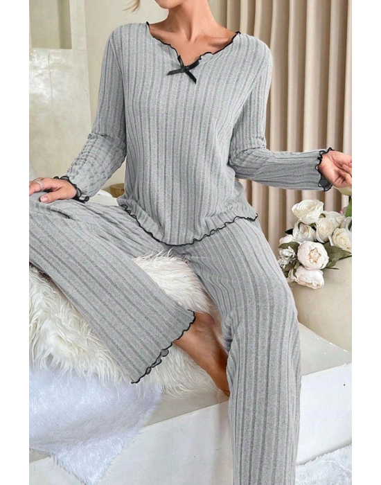 Kadın Gri Çizgili Uzun Kollu Fiyonk Detaylı Pijama Takımı Rahat Mevsimlik
