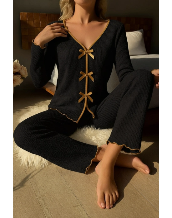 Kadın Siyah Fiyonklu İç Çamaşırı Ve Uzun Kollu V Yaka Pijama Takımı 4lü Set