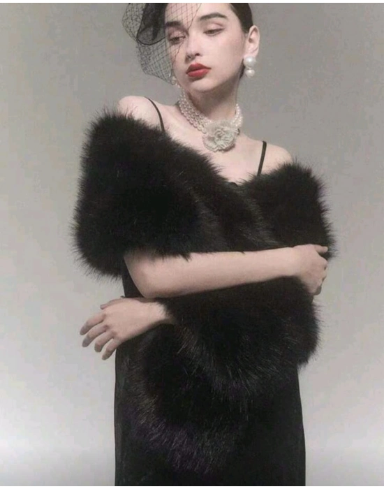 Kürk Orijinal Siyah Seksi Omuzluk Şık Kürk