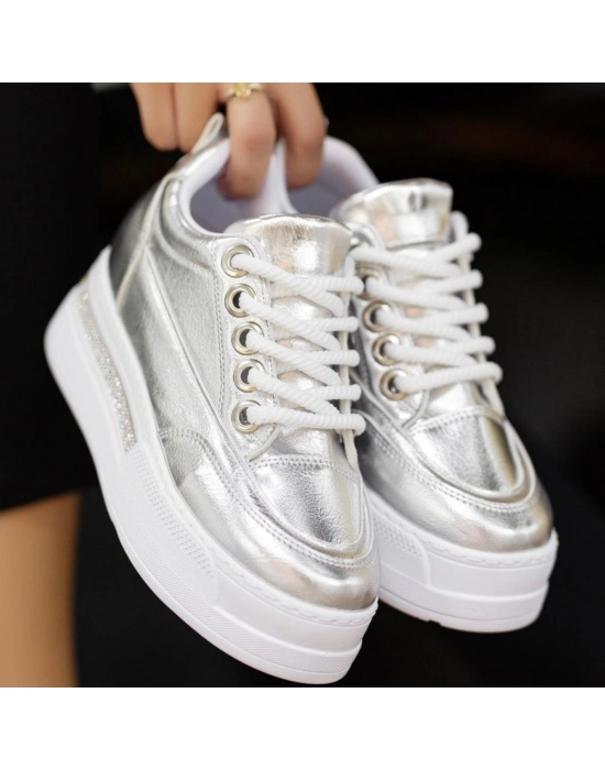 Lulu Gümüş Rugan Bağcıklı Spor Ayakkabı - Bamido