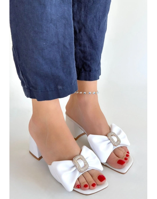 Niyyar Beyaz Cilt Topuklu Terlik - Bamido