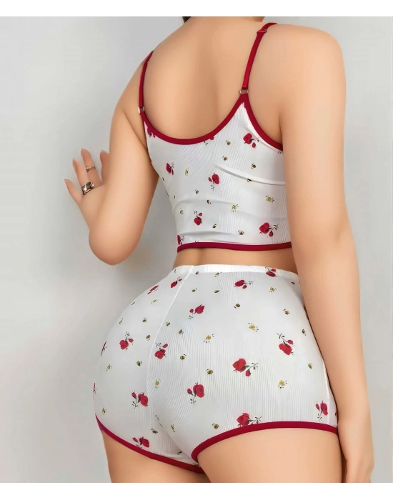 Pamuklu Beyaz Üstüne Kırmızı Gül Desen Fitilli Askılı Şortlu Pijama Takımı
