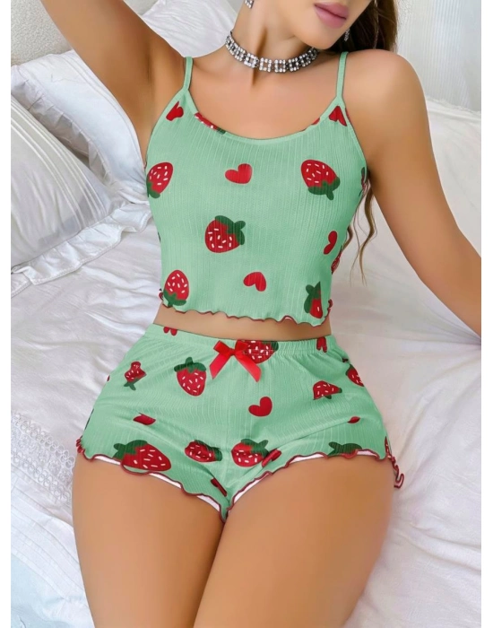Pamuklu Yeşil Üstüne Çilek Desen Fitilli Askılı Şortlu Pijama Takımı