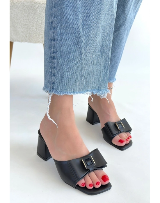 Veor Siyah Cilt Topuklu Terlik - Bamido