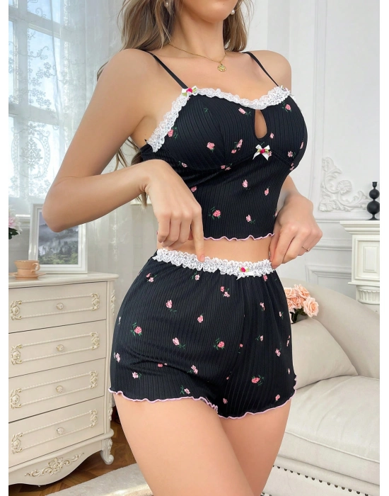 Yumuşak Kumaşlı Çiçekli Şortlu Dantelli Gecelik Takımı, Rahat Ve Şık Ev Giyim,kadın Pijama