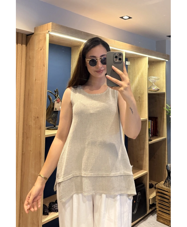 Eteği File Detaylı Kolsuz Keten Bluz Bej