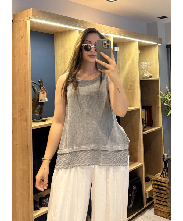 Eteği File Detaylı Kolsuz Keten Bluz Kahve