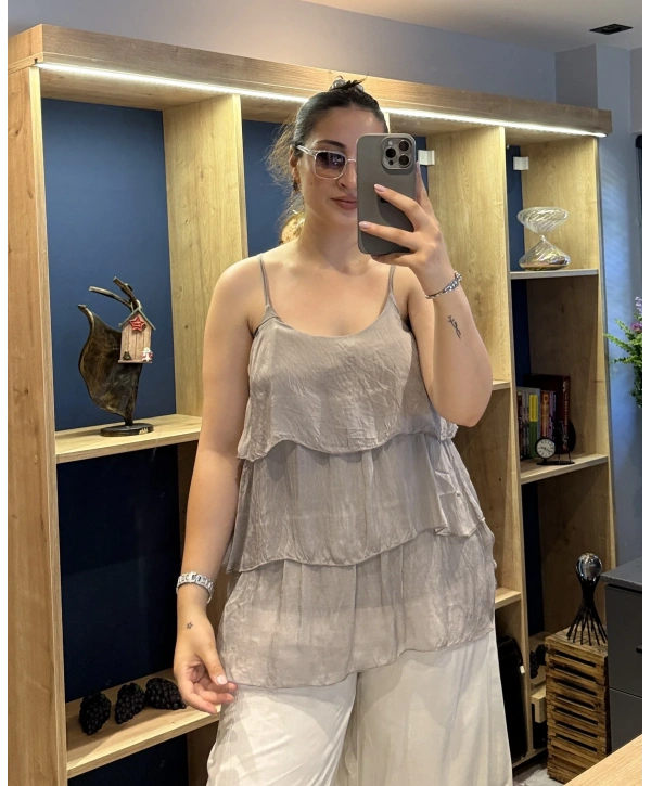 İtalyan Askılı Kat Kat İpek Bluz Vizon