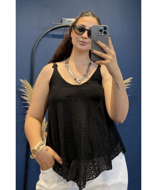 İtalyan Dantel Delikli Bluz Siyah 83476