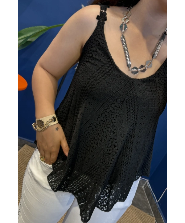 İtalyan Dantel Delikli Bluz Siyah 83476