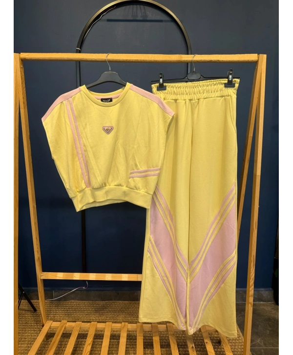 Sarı Pembe Şerit Detaylı İkili Luxe Spor Takım